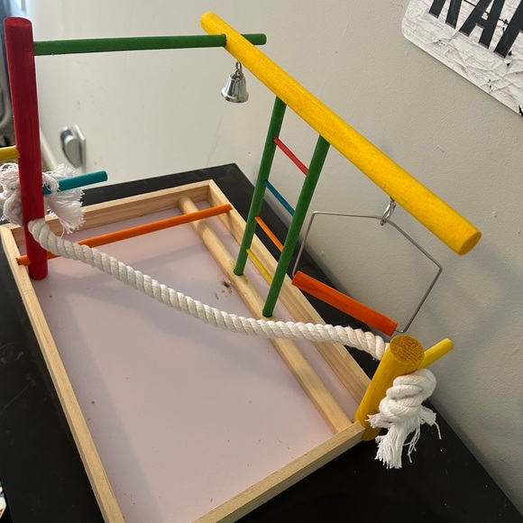 Medium play stand for birds - Picture 2 of 4